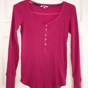 Victoria’s Secret Magenta Long-sleeved Top (small)